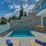 Jasmina Villa